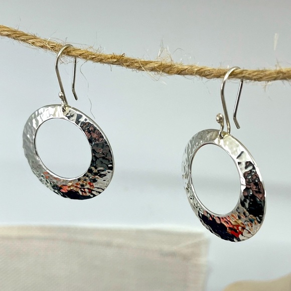 ATI Jewelry - ✨ Vintage ATI 925 Sterling Silver Mexico Hammered Hoop Dangle Earrings